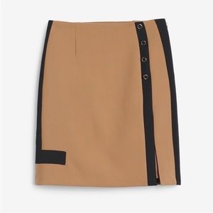White House Black Market Black and Tan skirt